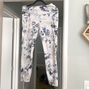 Athleta leggings sz L